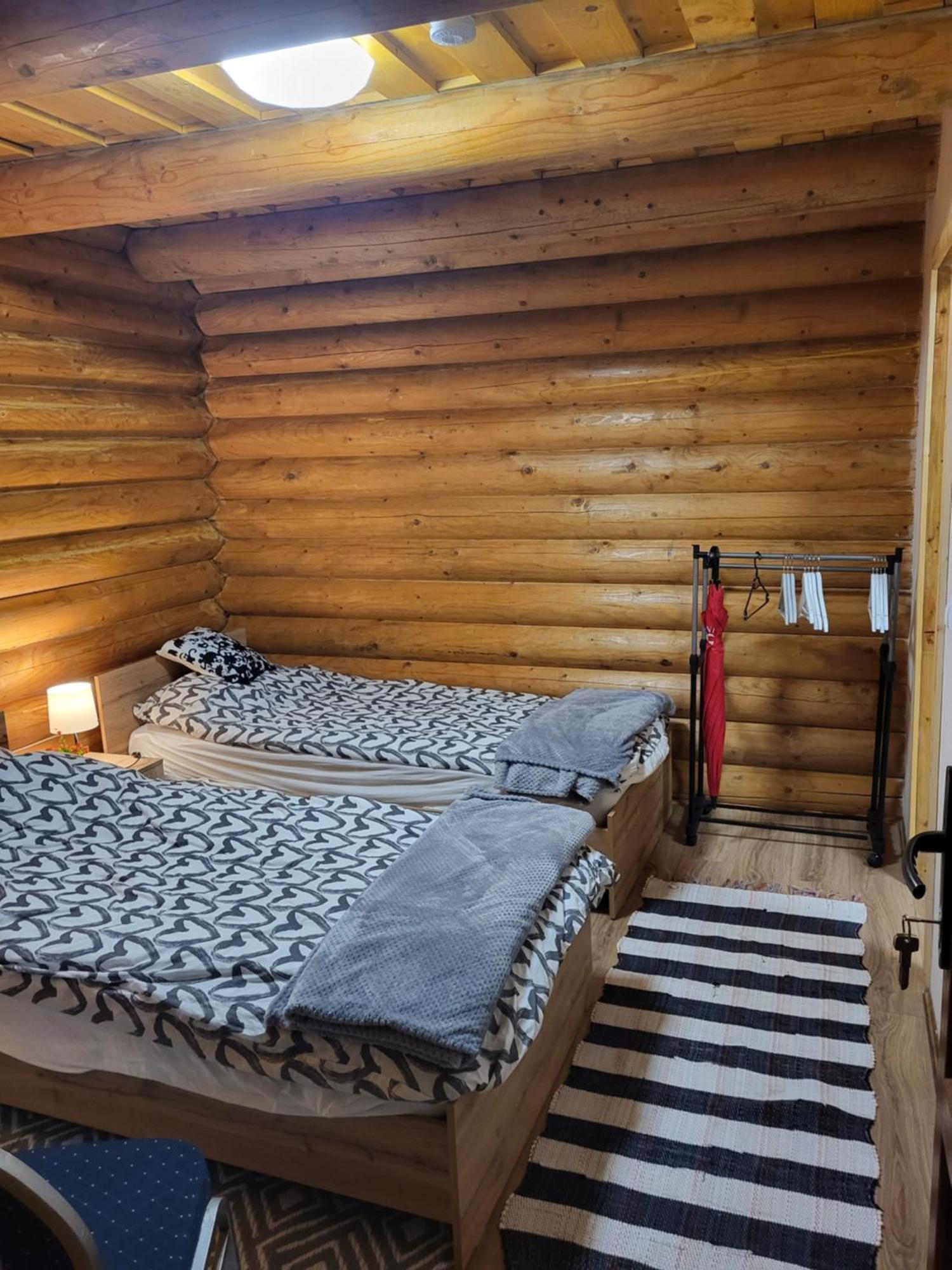 Woodhouse * Eger